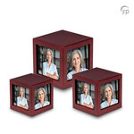 Persoonlijke handgemaakte houten MDF urn met foto's wijnrood groot| fp-MPG 005 L