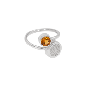 Zilveren elegante as ring met briljant in kleur en vingerafdruk | tw-816