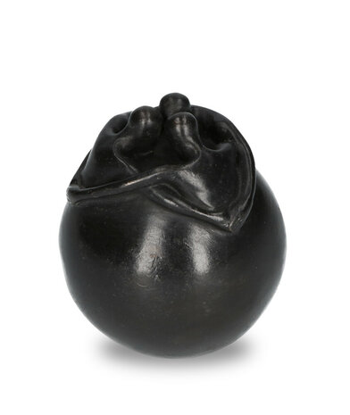 Handgemaakte mini urn van brons omhelzing op een bol | ds-B-08